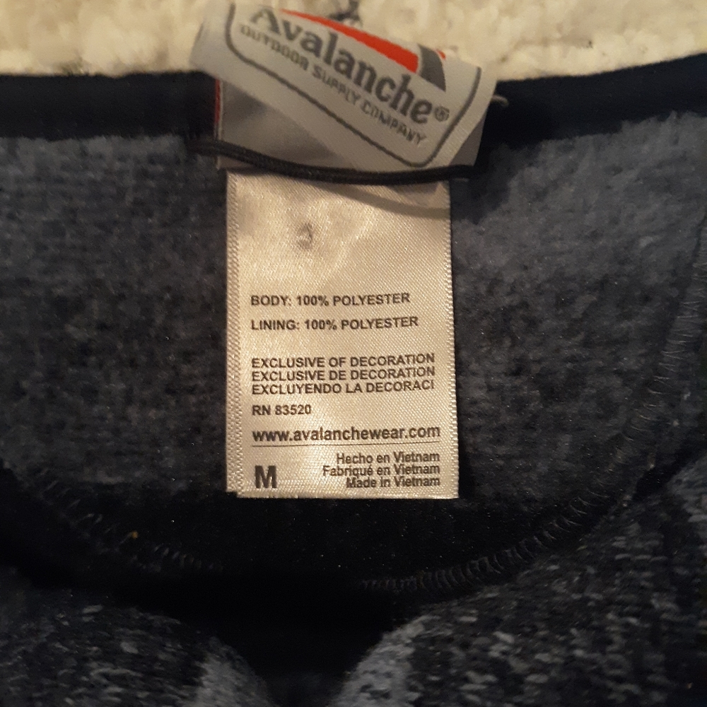 Avalanche sherpa sweater top sz medium *E - Picture 3 of 6
